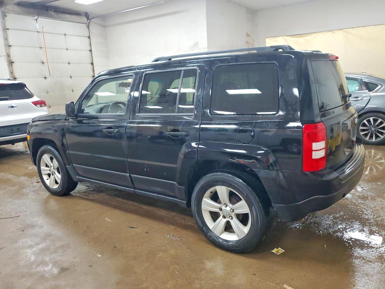 2014 Jeep Patriot Latitude - Image 2