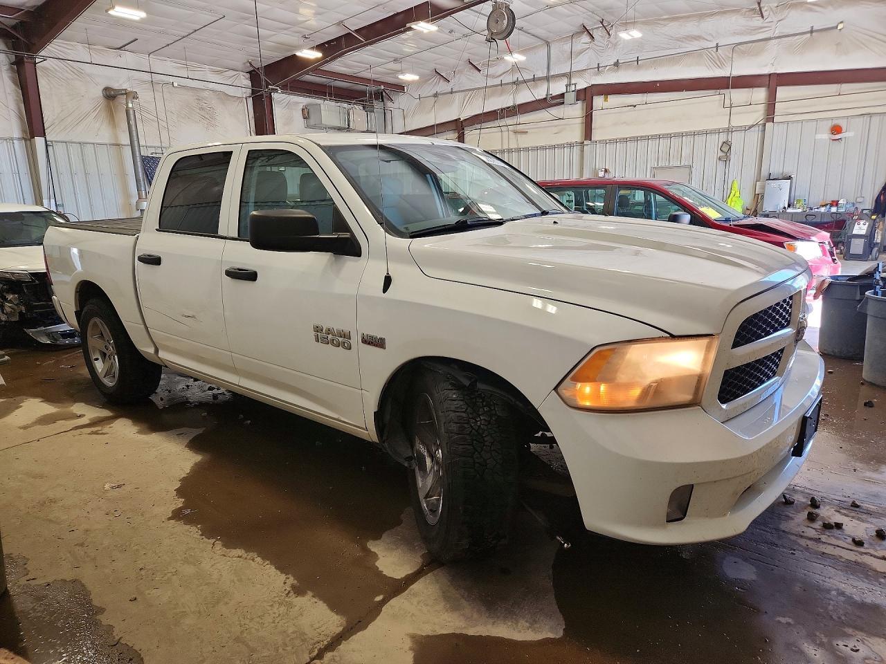 2015 Ram 1500 St - Image 4