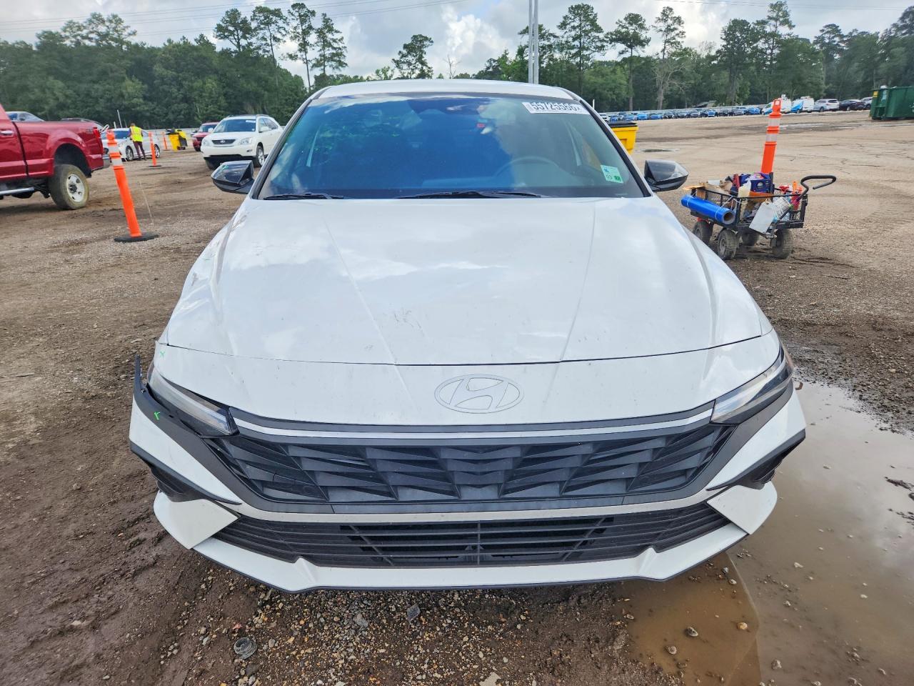 2025 Hyundai Elantra Sel Sport - Фото 5