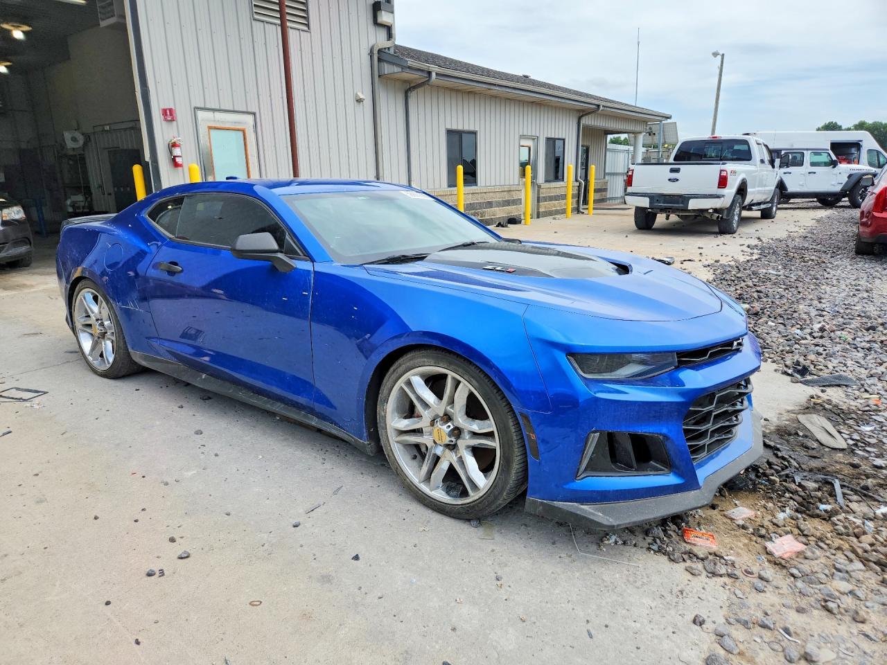 2017 Chevrolet Camaro Zl1 - Image 4