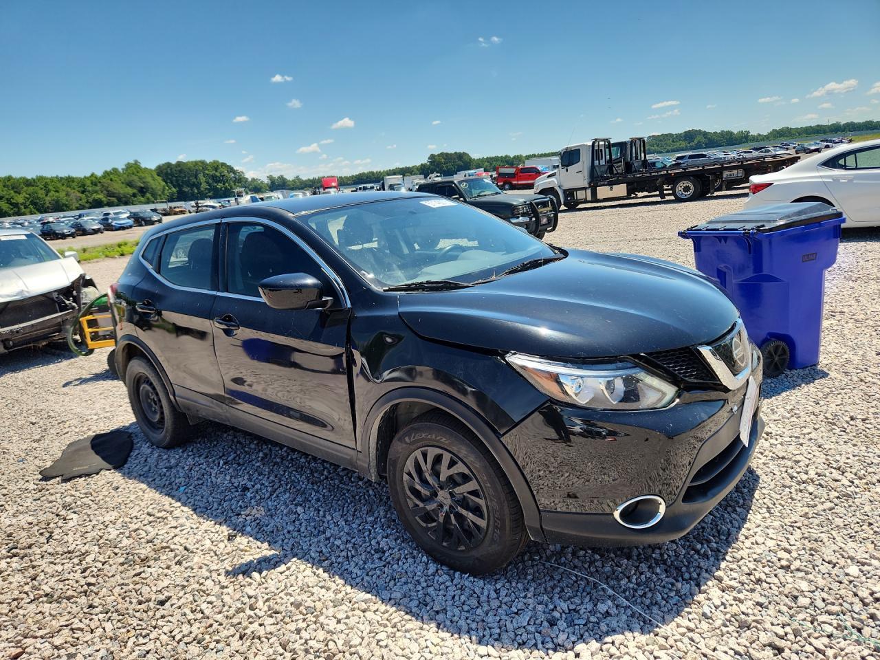 2019 Nissan Rogue Sport S - Фото 4