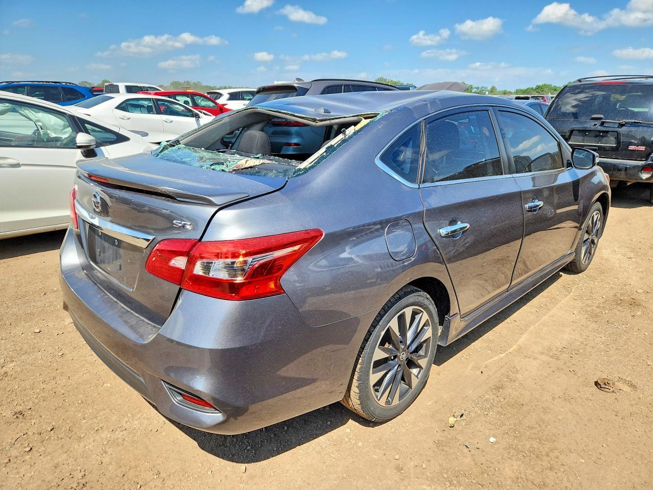 2019 Nissan Sentra Sr - Image 3