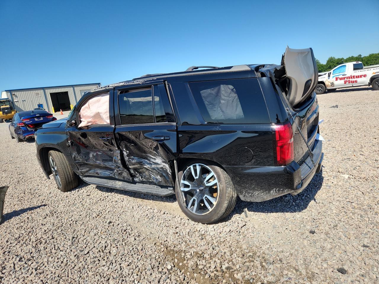 2018 Chevrolet Tahoe C1500 Premier - Фото 2