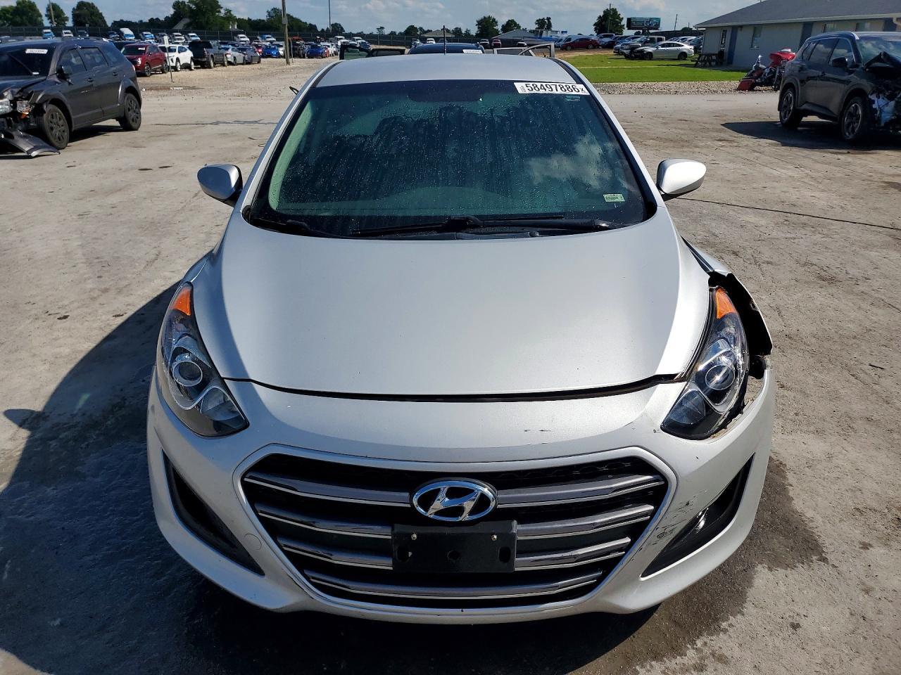 2016 Hyundai Elantra Gt Base - Image 5