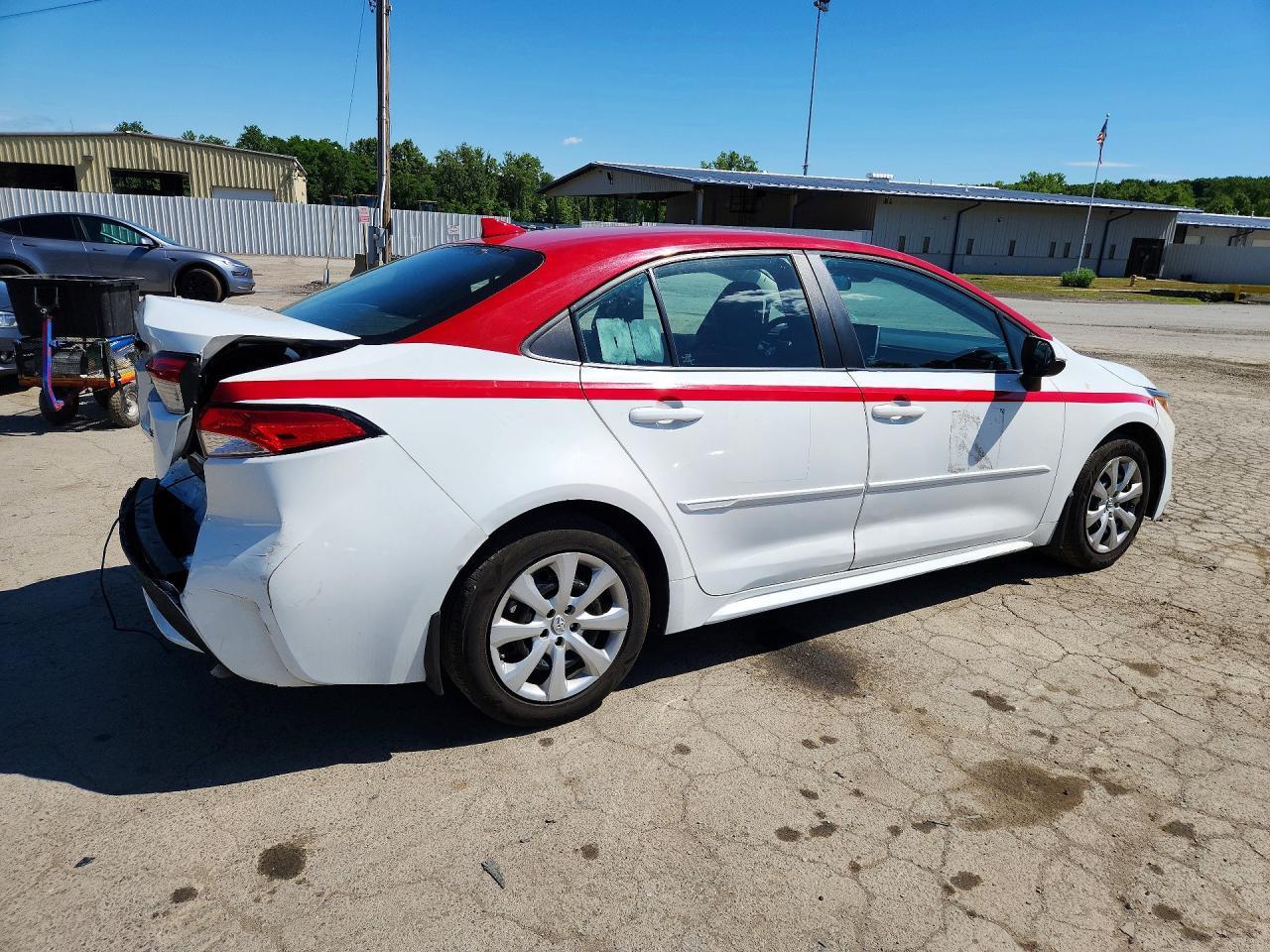 2020 Toyota Corolla Le - Image 3