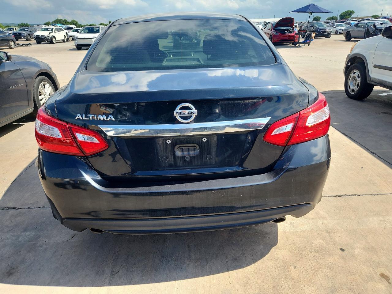 2017 Nissan Altima 2.5 S - Image 6