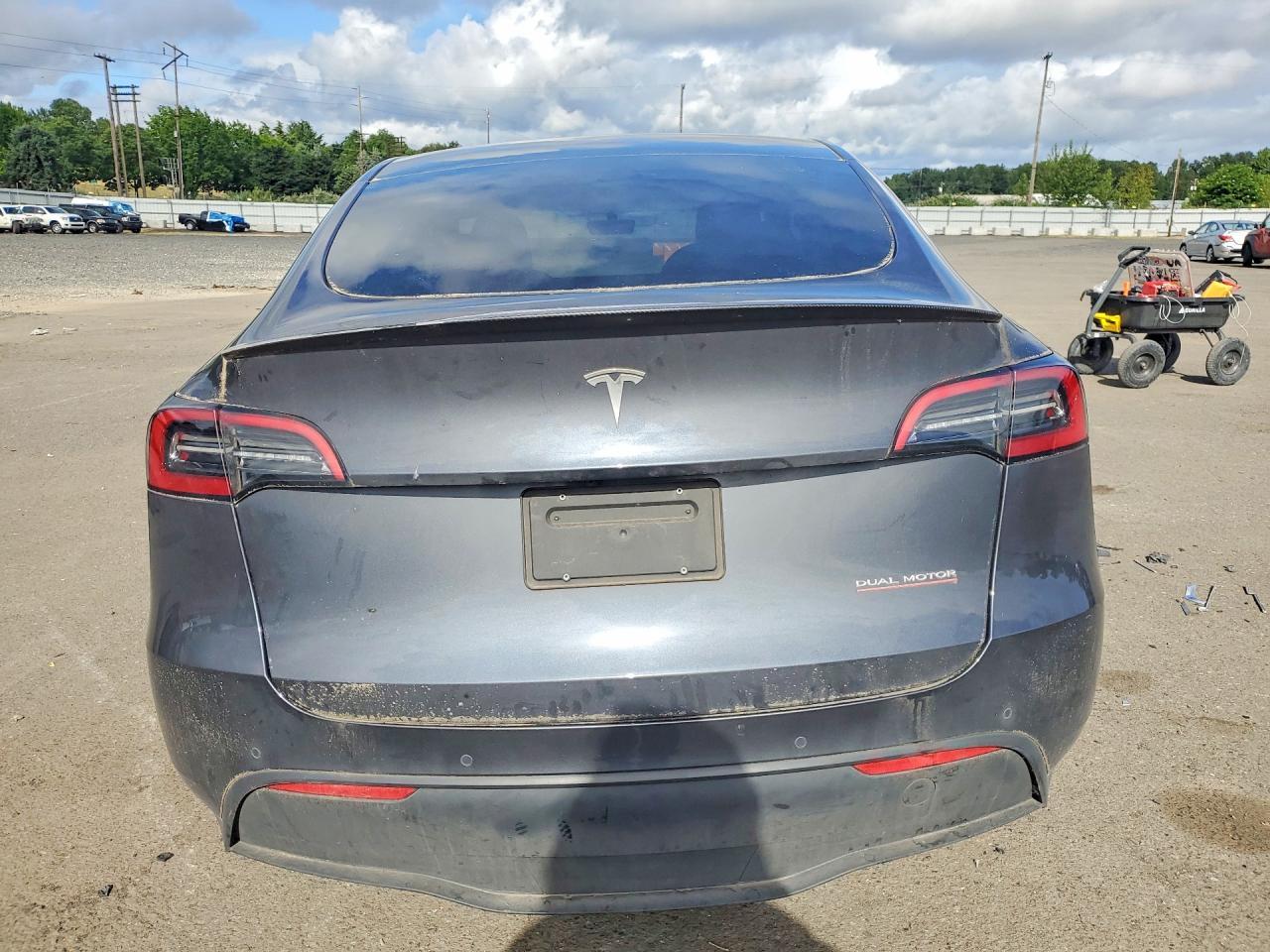 2022 Tesla Model Y - Фото 6
