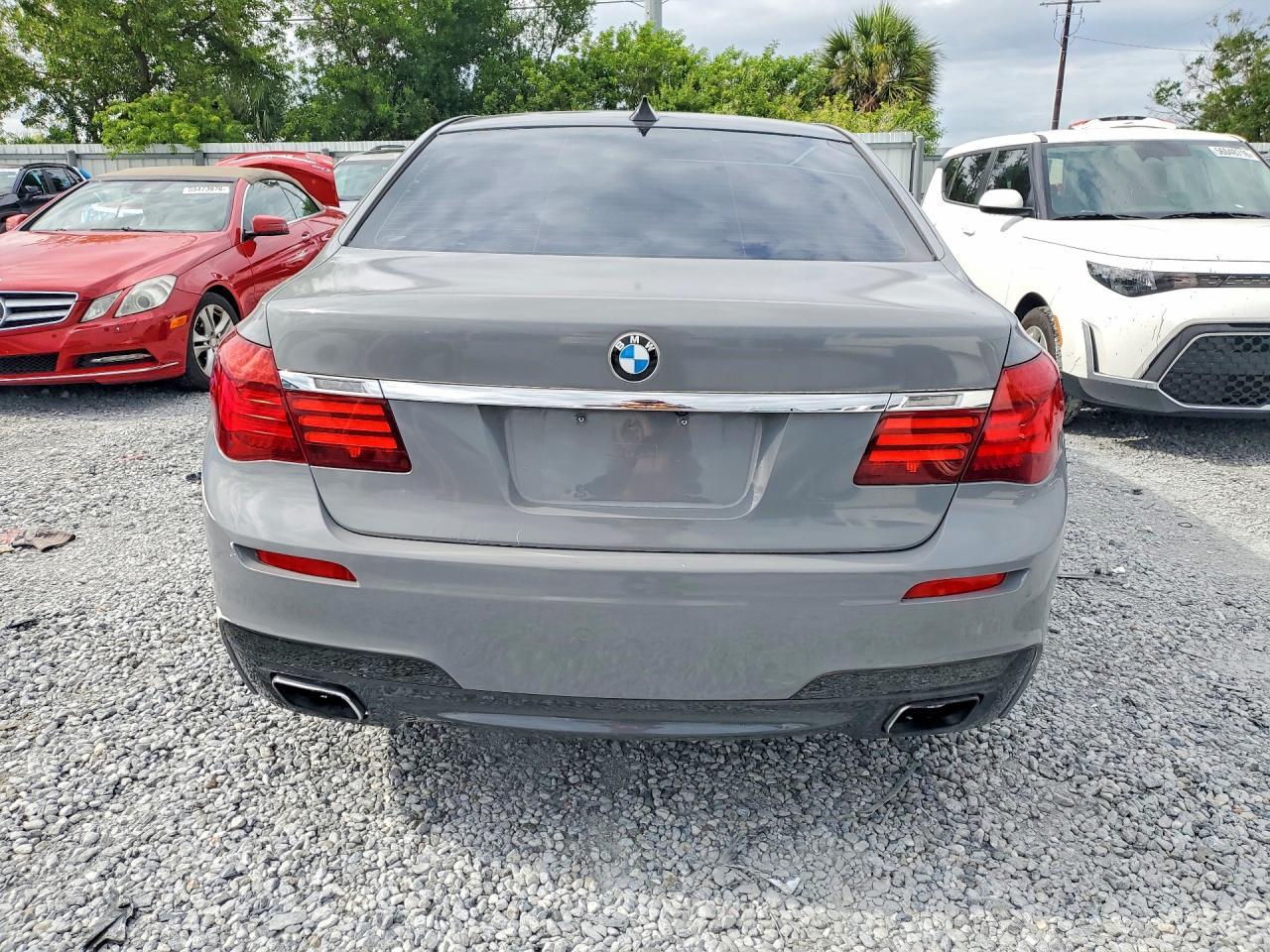 2015 BMW 740 Li - Фото 6