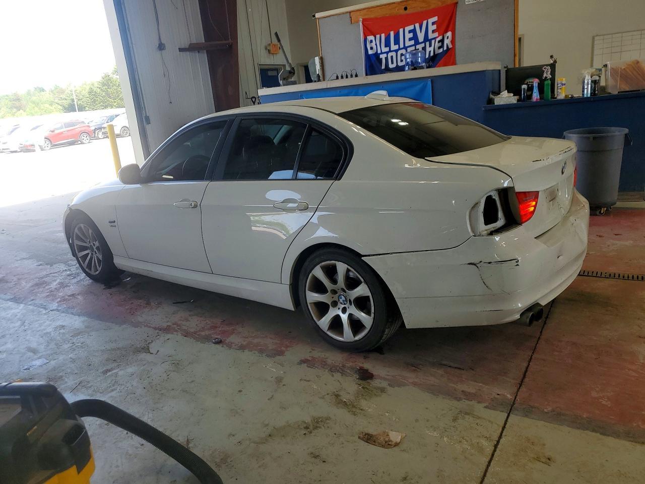 2011 BMW 328 Xi Sulev - Фото 2