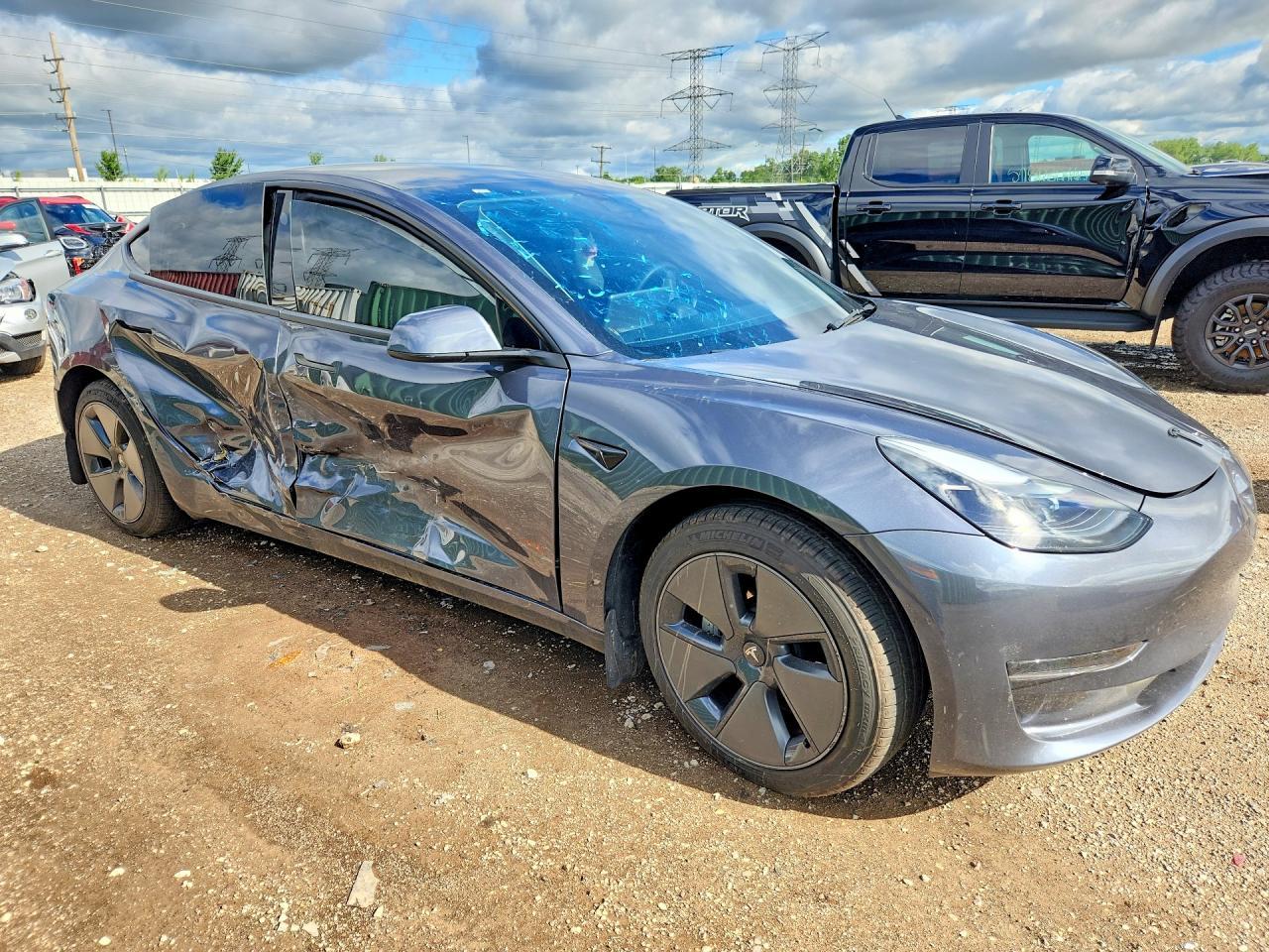 2023 Tesla Model 3 - Image 4