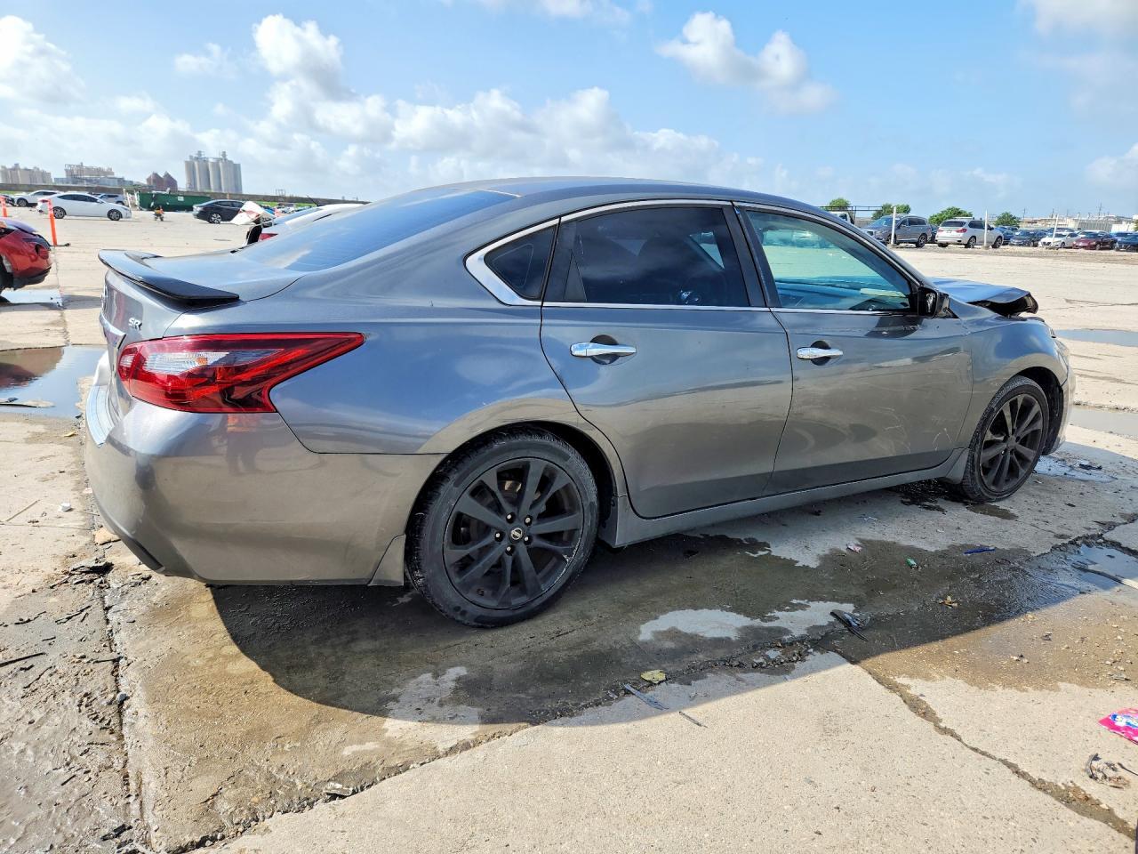 2017 Nissan Altima 2.5 Sr - Image 3