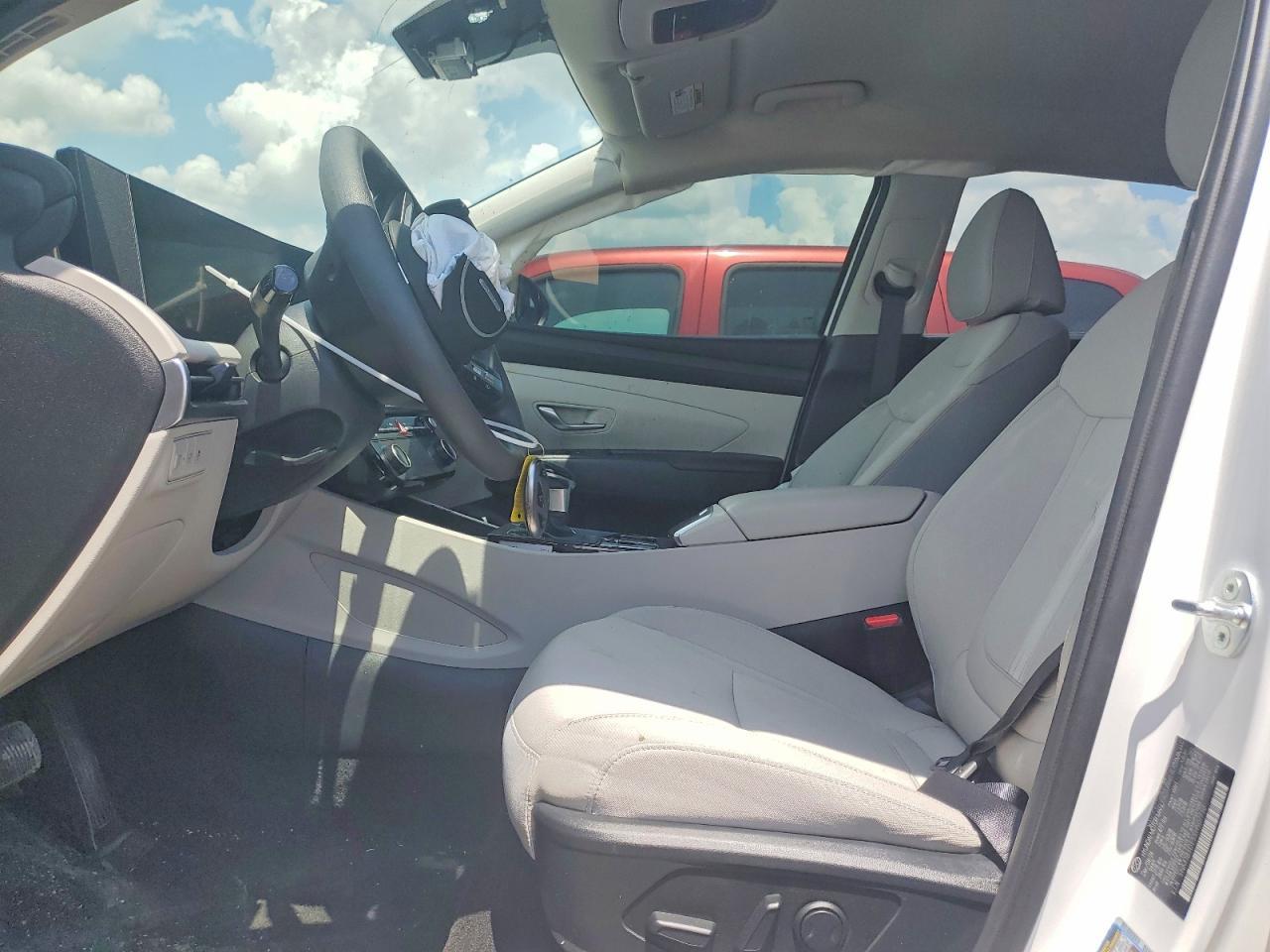 2025 Hyundai Tucson Sel - Image 7