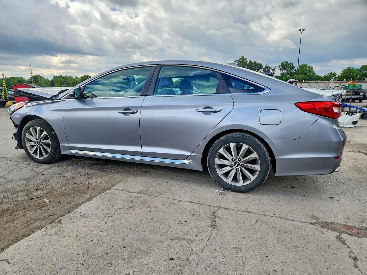 2016 Hyundai Sonata Sport - Фото 2