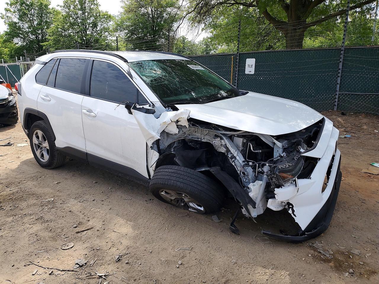 2021 Toyota Rav4 Xle - Фото 4