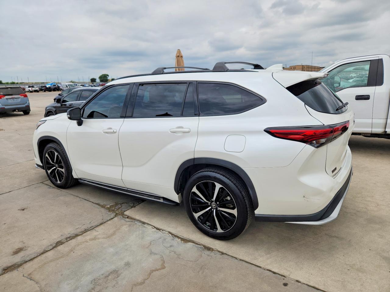 2021 Toyota Highlander Xse - Фото 2