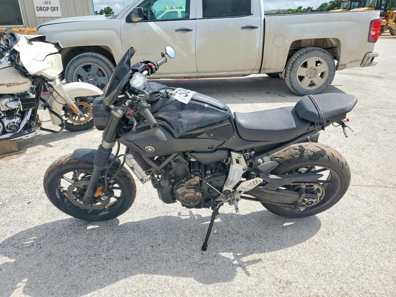 2016 Yamaha Fz07 - Фото 3