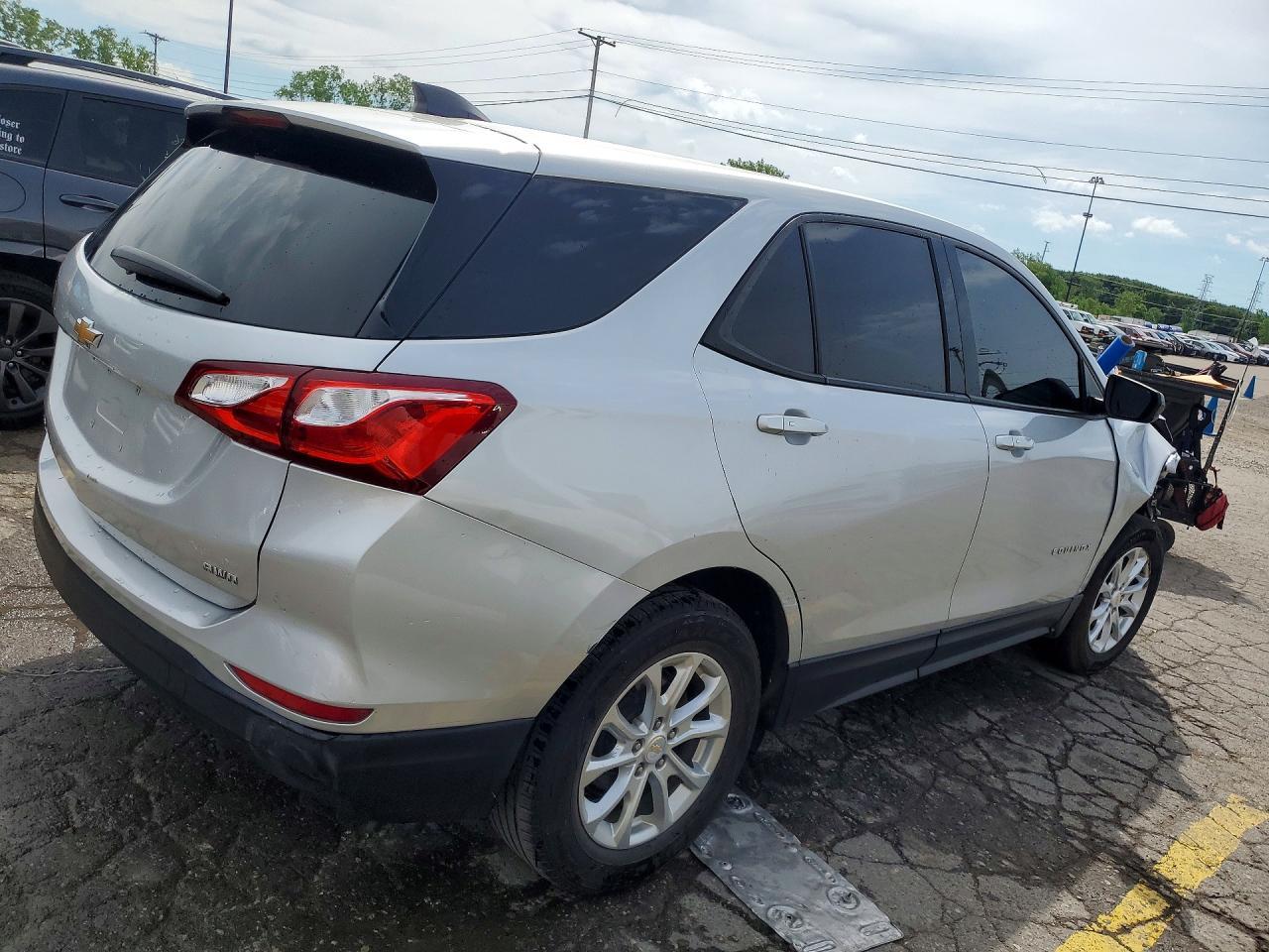 2019 Chevrolet Equinox Ls - Фото 3