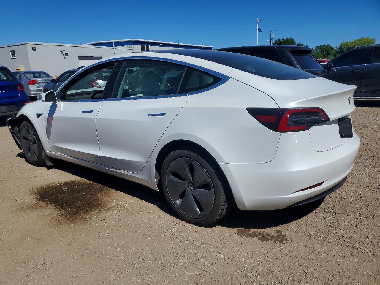 2019 Tesla Model 3 - Image 2