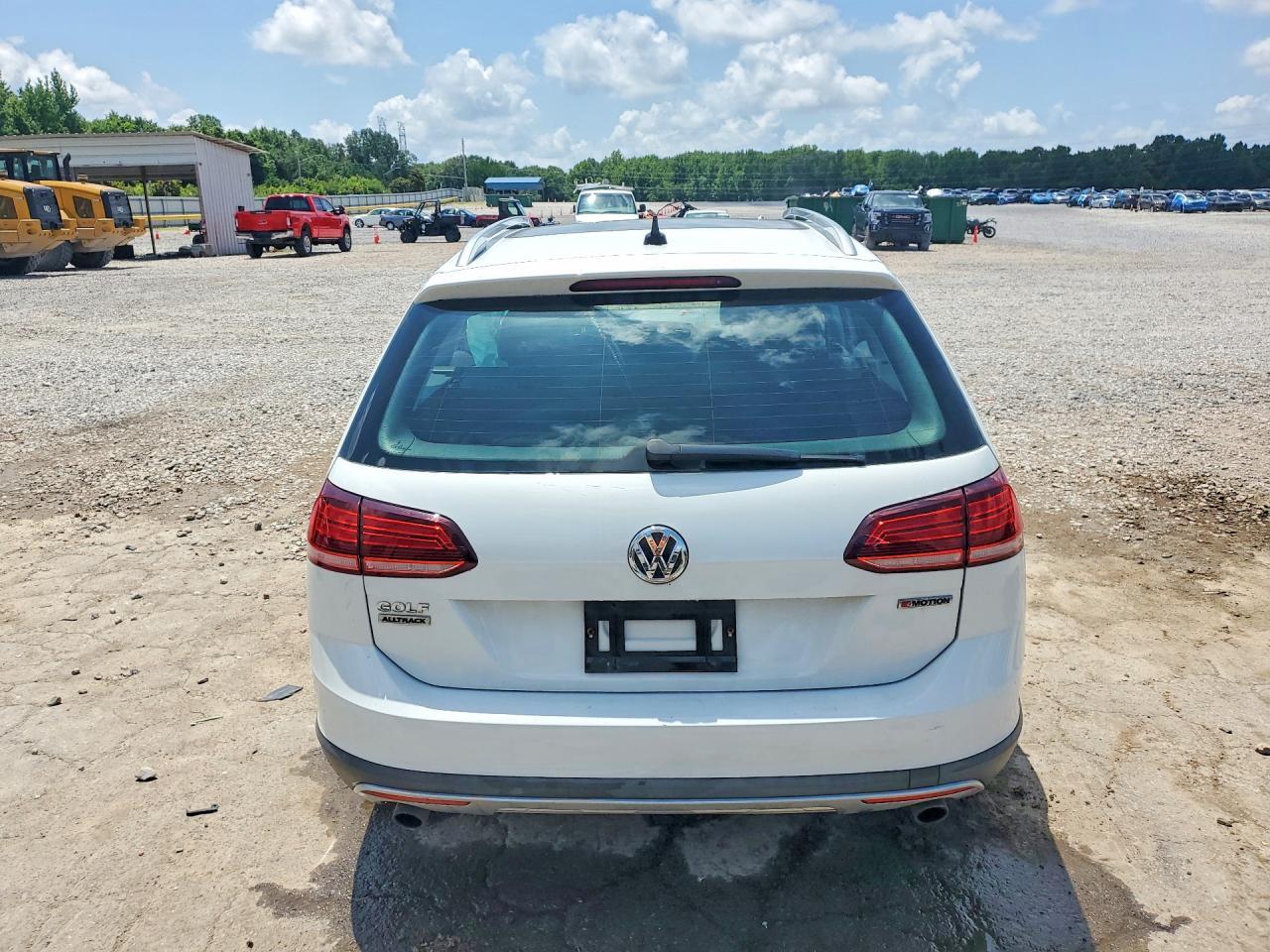 2019 Volkswagen Golf Alltrack S - Фото 6