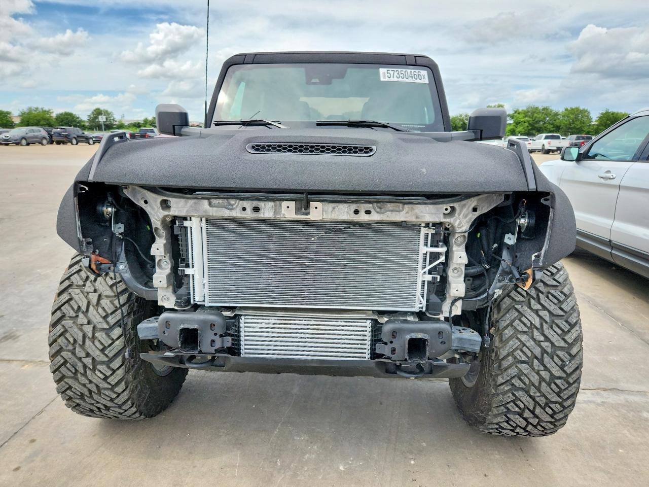 2023 Ford Bronco Base - Image 5