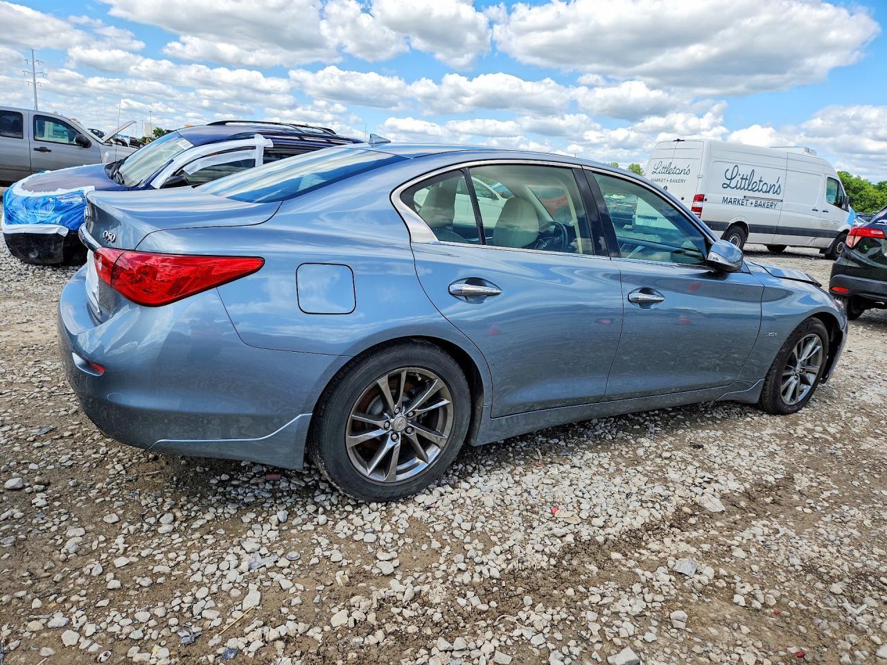 2017 Infiniti Q50 3.0T Signature Edition - Фото 3