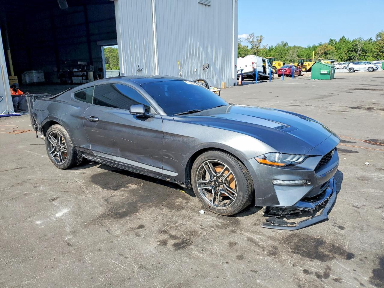 2020 Ford Mustang - Фото 4