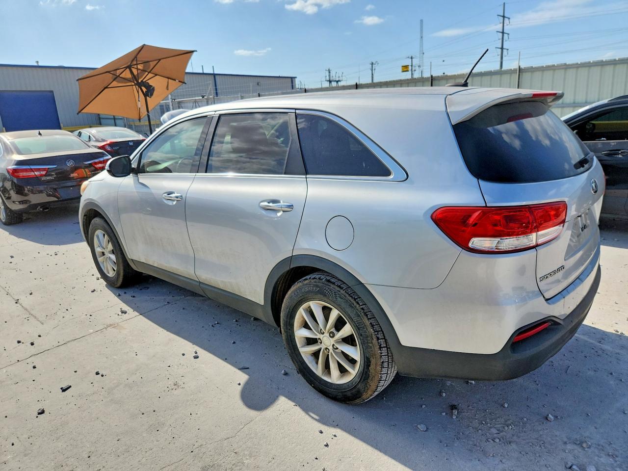 2016 Kia Sorento - Фото 2