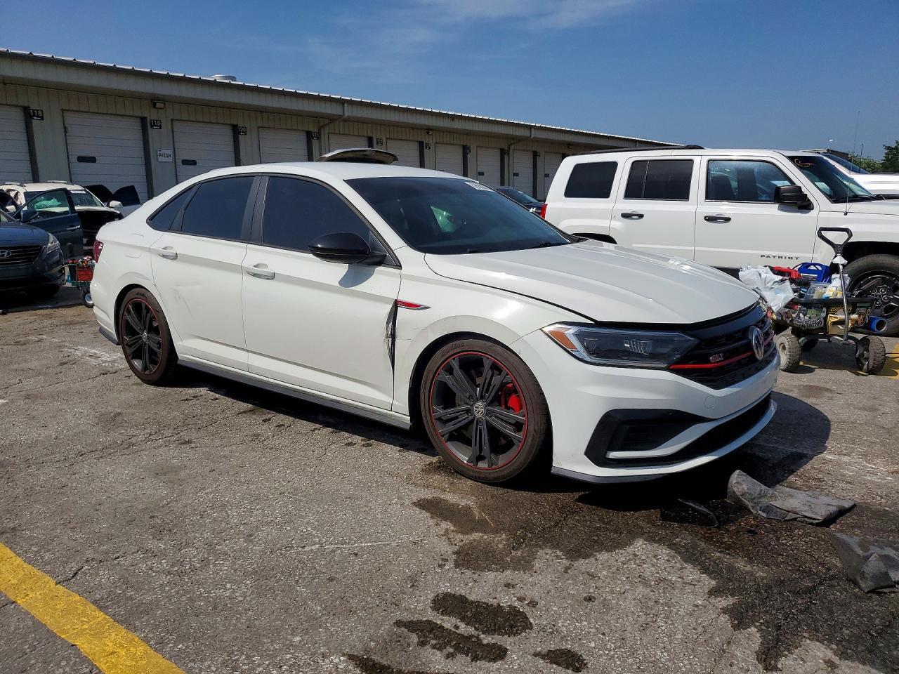 2019 Volkswagen Jetta Gli - Image 4