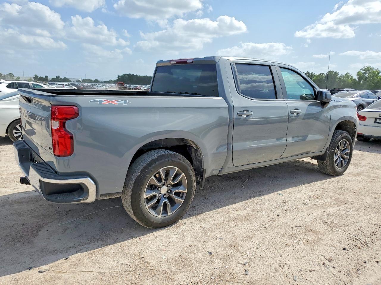 2024 Chevrolet Silverado K1500 Lt-L - Image 3