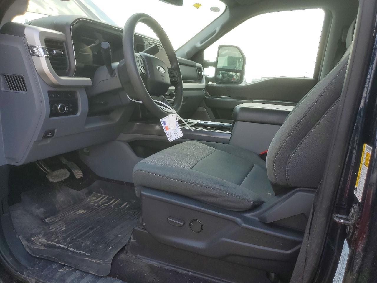 2024 Ford F250 Super Duty - Фото 7
