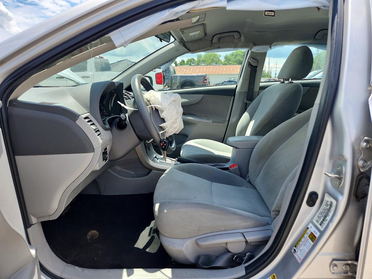 2010 Toyota Corolla Le - Фото 7