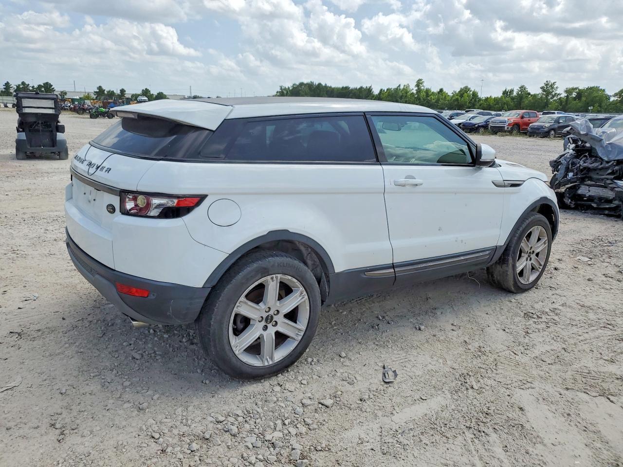 2012 Land Rover Range Rover Evoque Pure Plus - Image 3