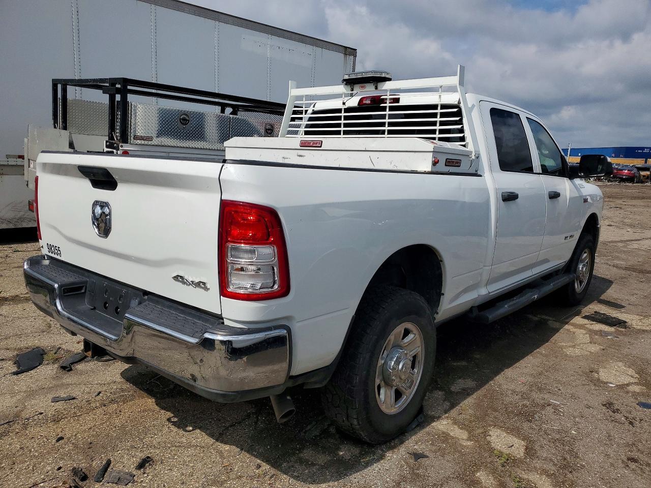 2022 Ram 2500 Tradesman - Image 3