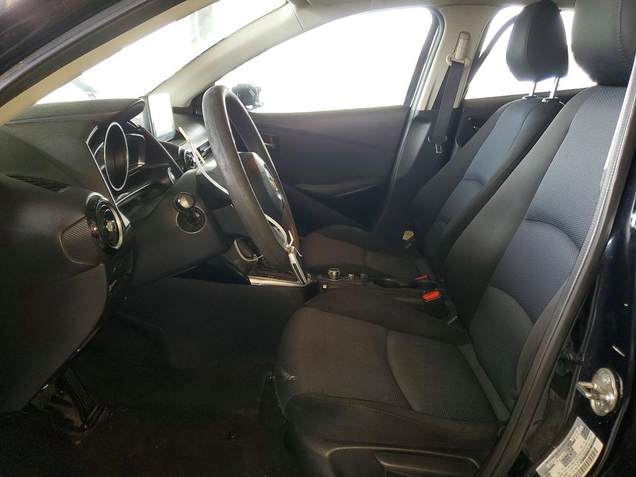 2017 Toyota Yaris Ia Base - Фото 7