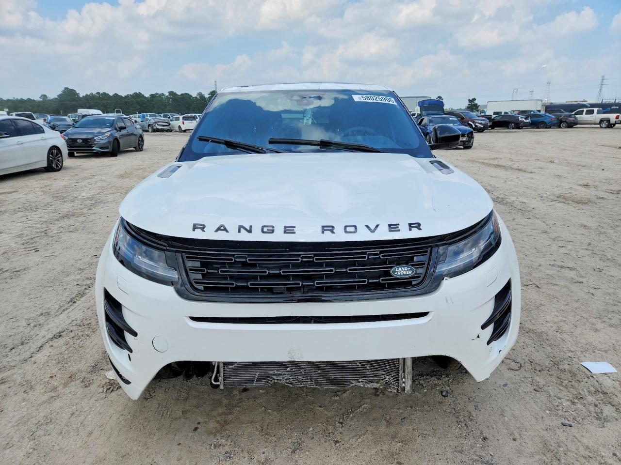 2024 Land Rover Range Rover Evoque Dynamic Se - Image 5