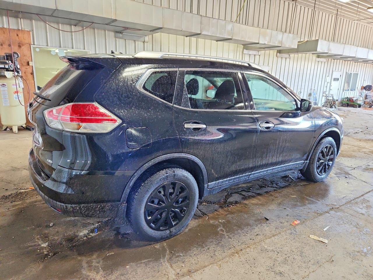 2016 Nissan Rogue S - Фото 3