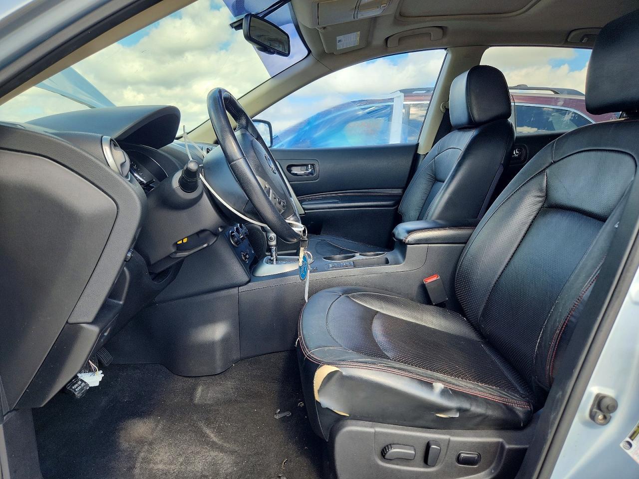 2013 Nissan Rogue S - Image 7