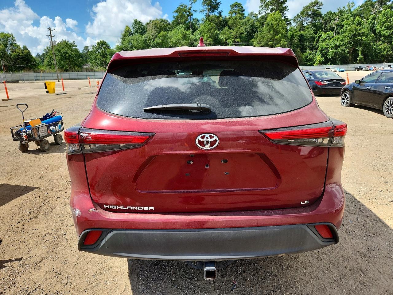 2020 Toyota Highlander Le - Image 6