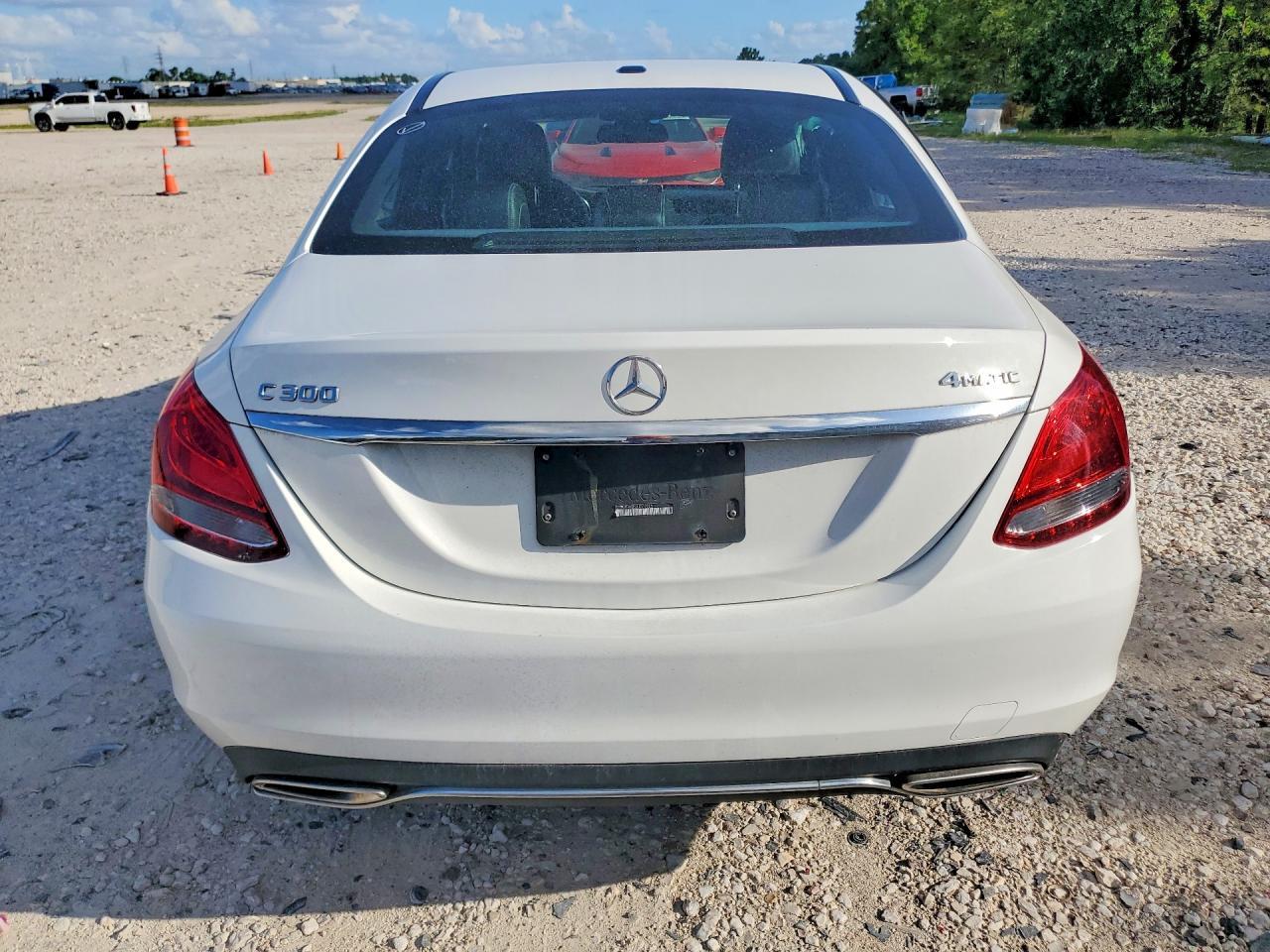 2018 Mercedes-Benz C 300 4Matic - Фото 6