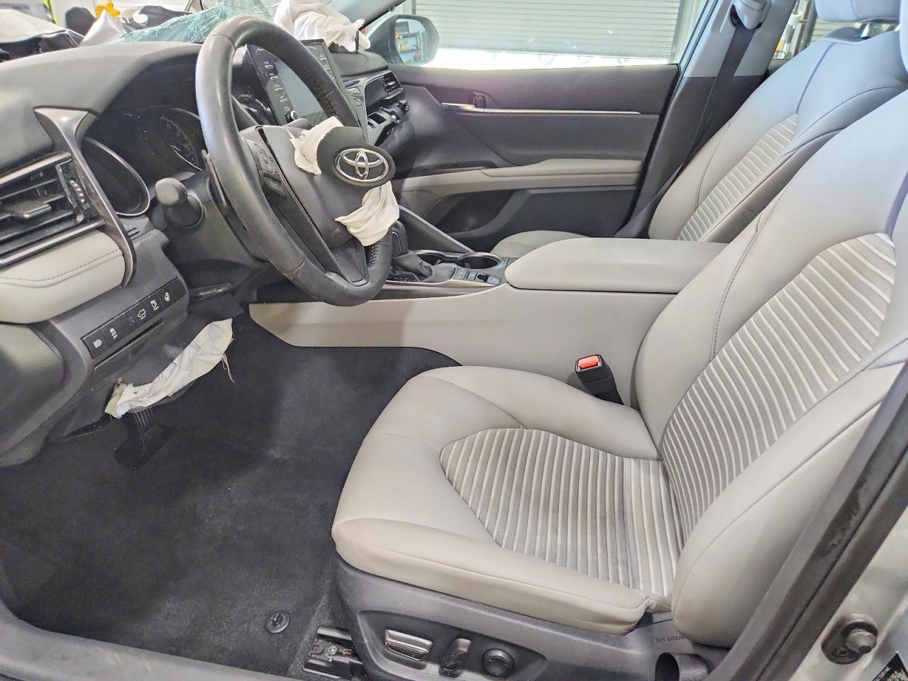 2024 Toyota Camry Se - Фото 7