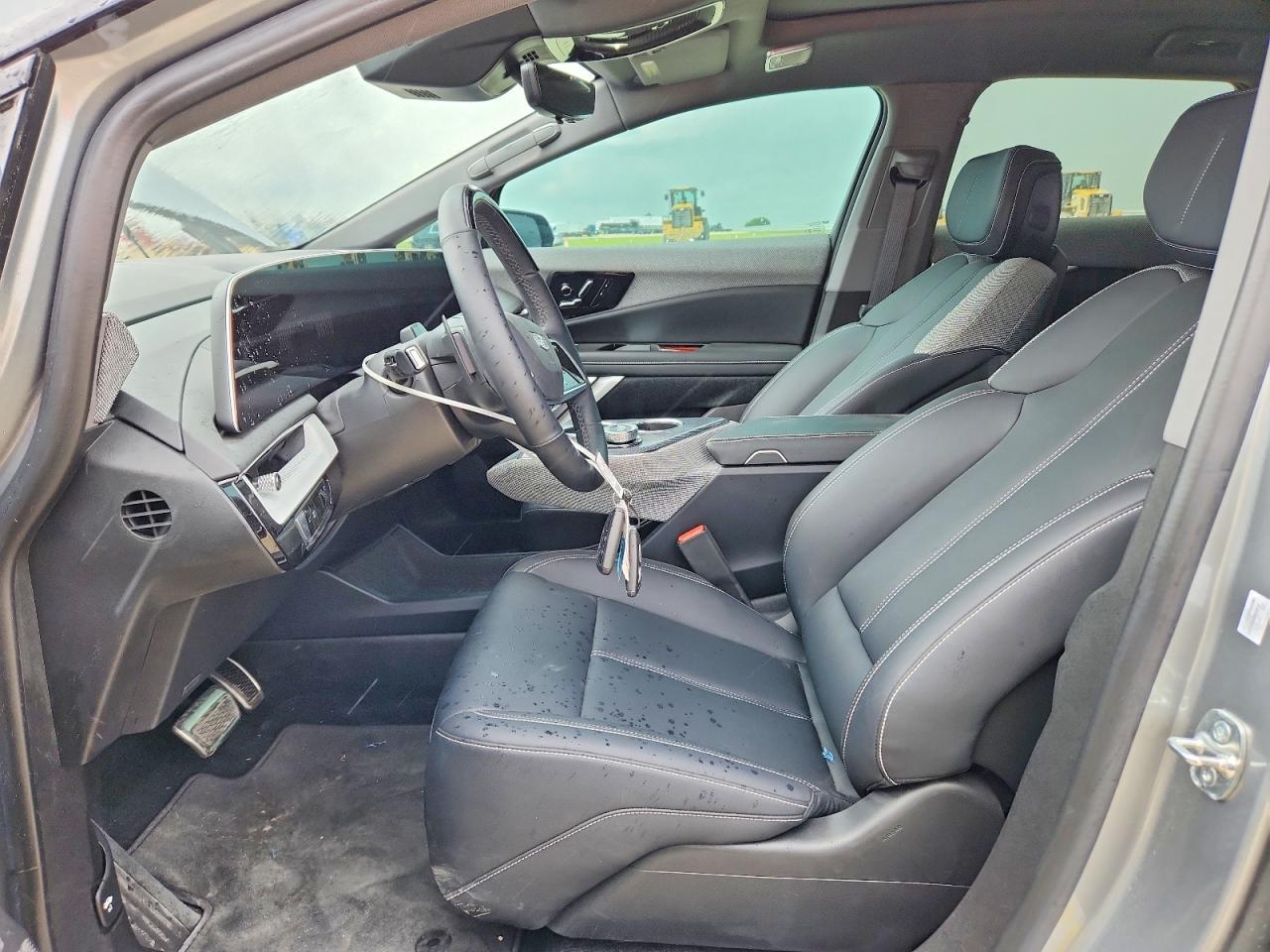 2025 Cadillac Optiq Sport - Image 7