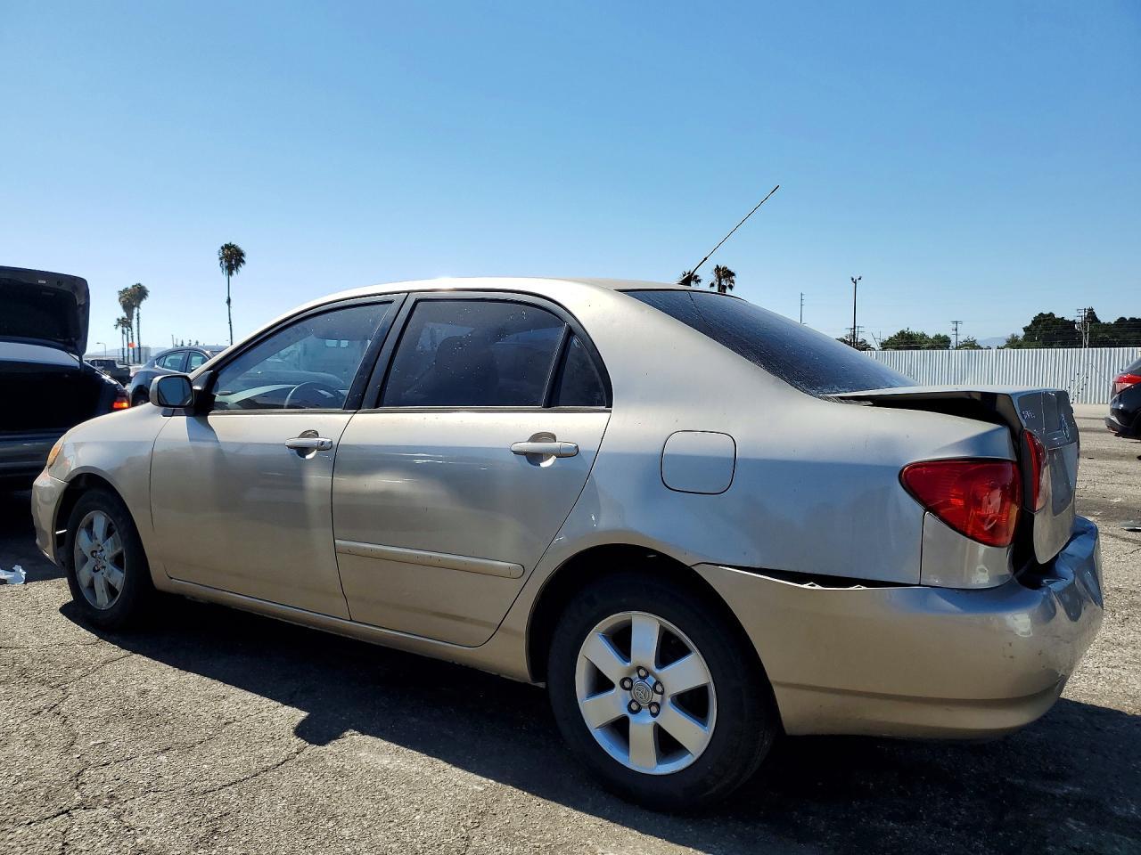 2004 Toyota Corolla Le - Фото 2