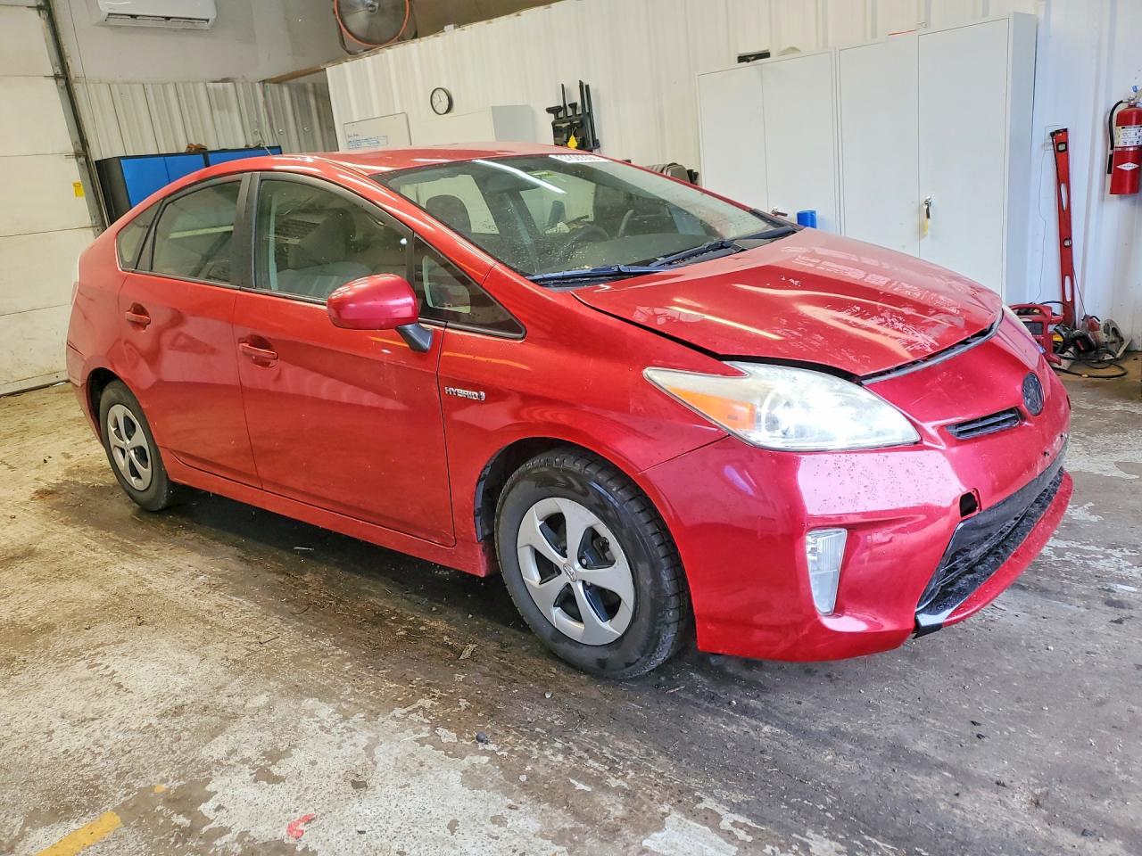 2013 Toyota Prius Two - Фото 4