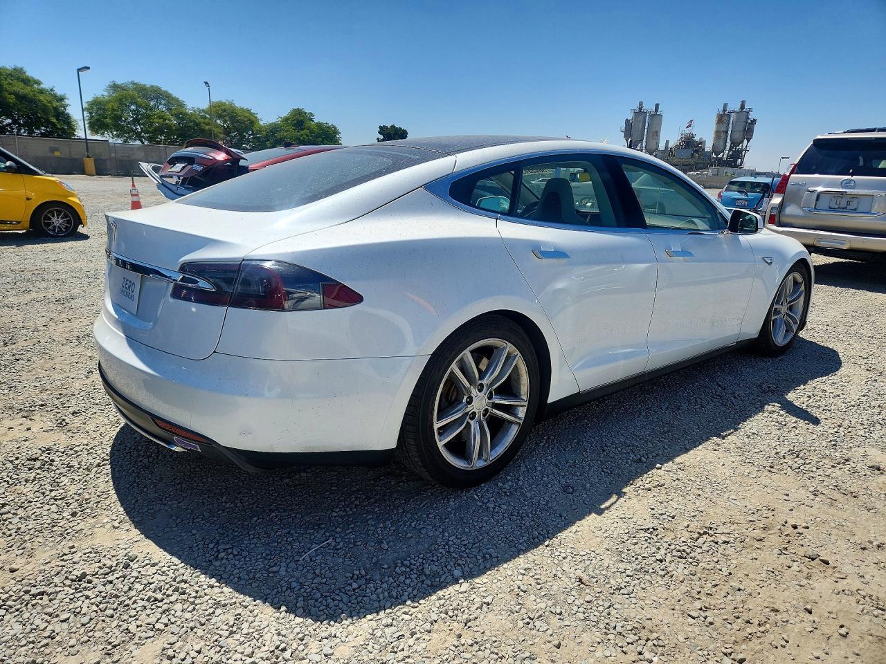 2013 Tesla Model S - Image 3