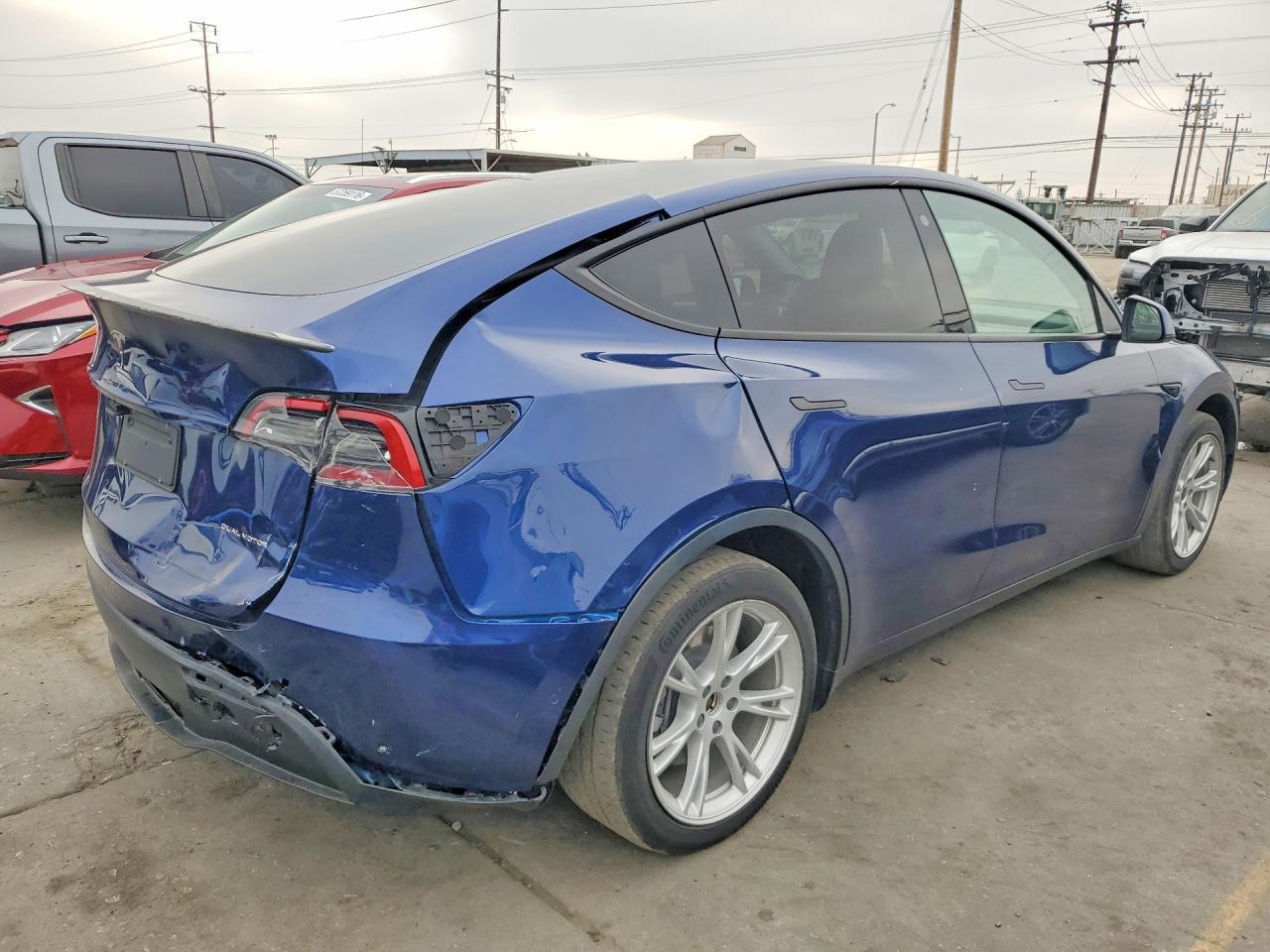 2022 Tesla Model Y - Image 3