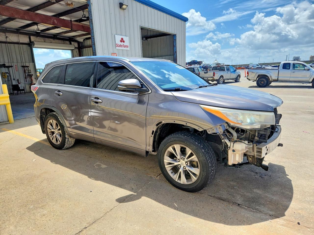 2015 Toyota Highlander Xle - Image 4