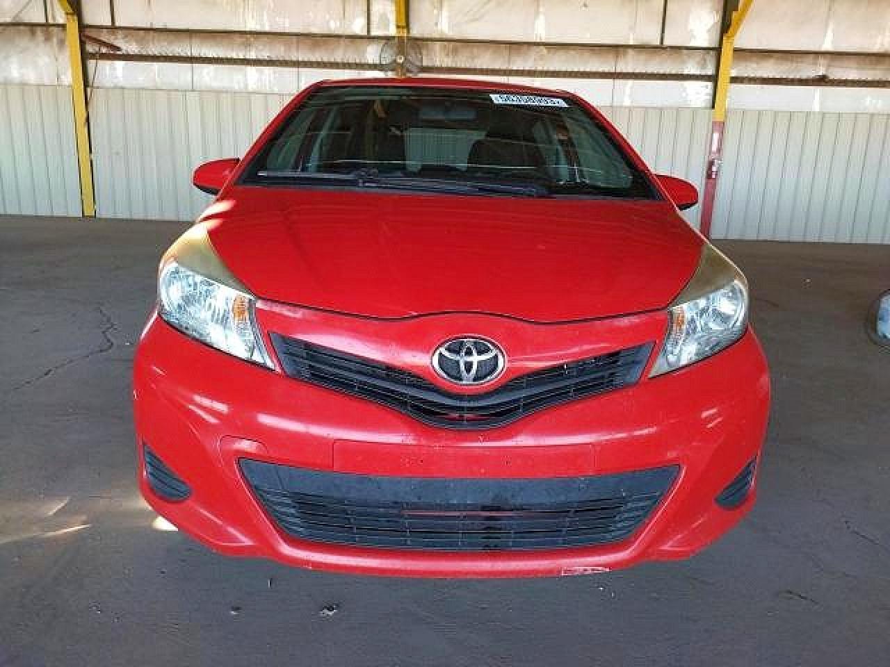 2014 Toyota Yaris 5-Door L - Image 5
