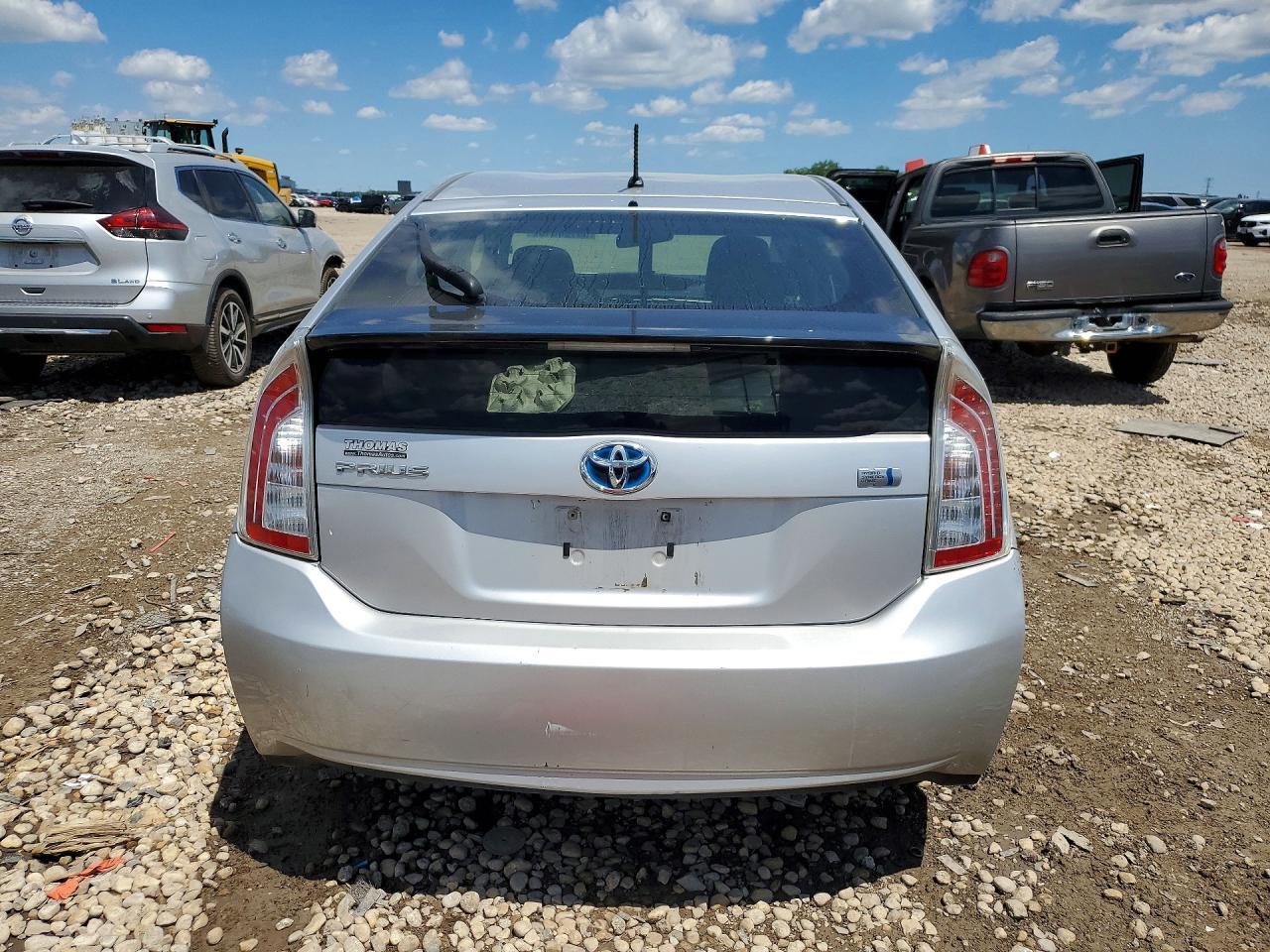 2014 Toyota Prius Two - Фото 6