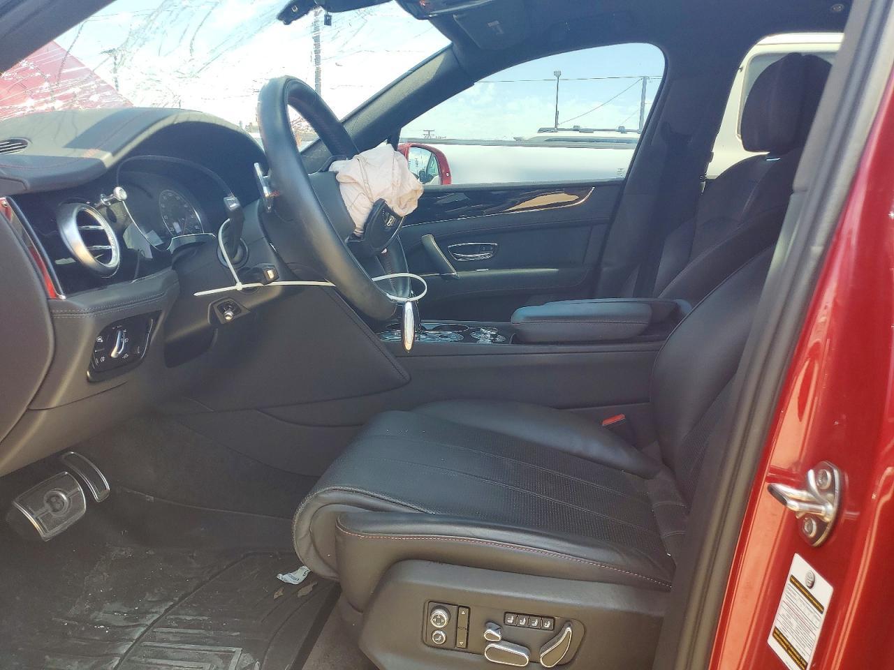 2018 Bentley Bentayga - Image 7