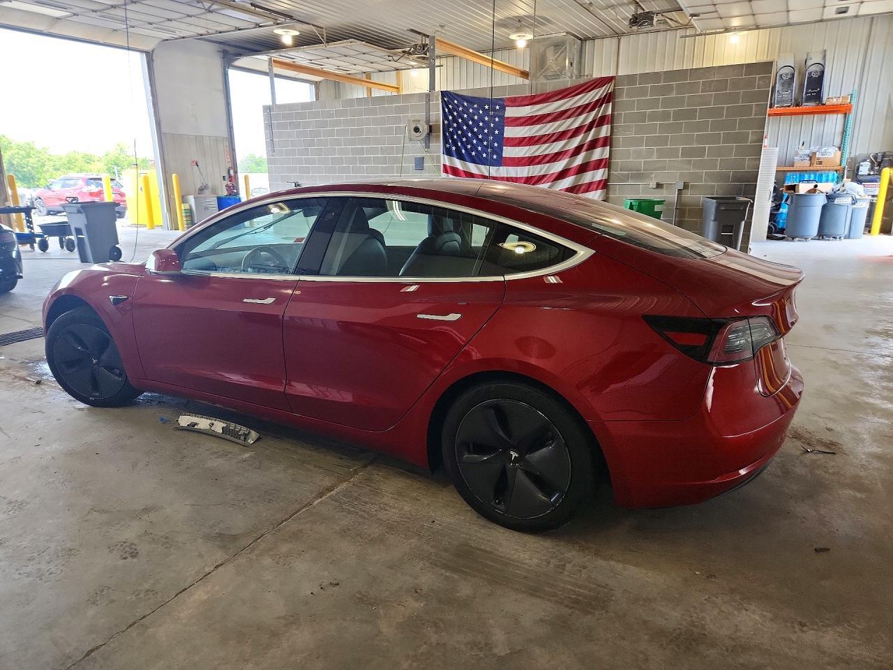 2018 Tesla 3 - Фото 2